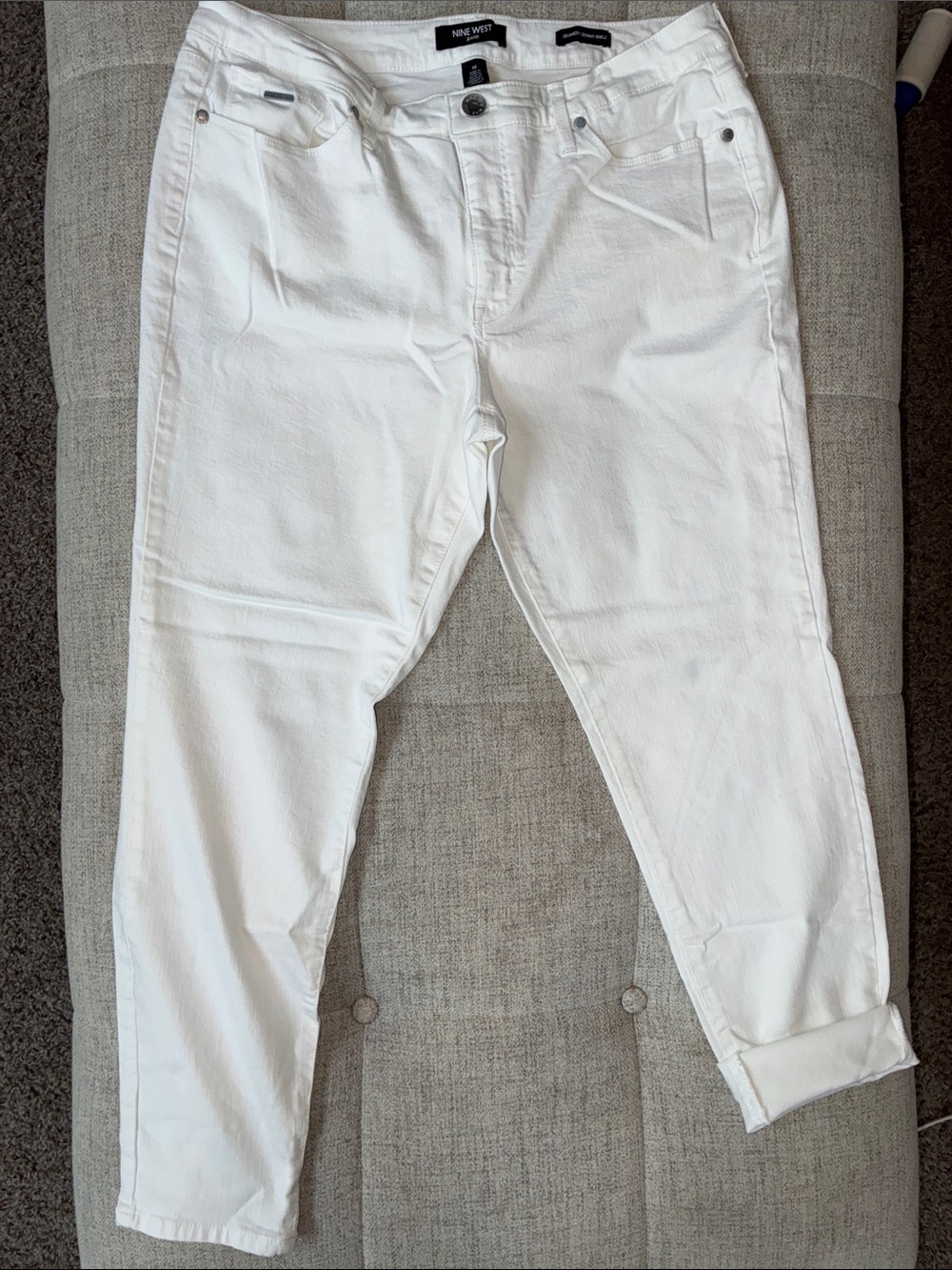 Nine West White Women’s Skinny Ankle Jeans